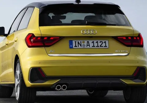 Audi A1 Citycarver - LISTWA CHROM Chromowana Klapa
