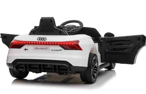AUTO NA AKUMULATOR AUDI RS E-TRON GT , MIĘKKIE KOŁA, MIEKKIE SIEDZENIE, SUPER JAKOSĆ/QLS6888