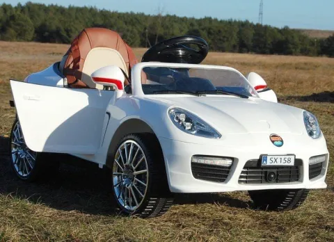 AUTO ROADSTER EXCLUSIVE Z ŚWIECĄCYMI KOŁAMI/SX158