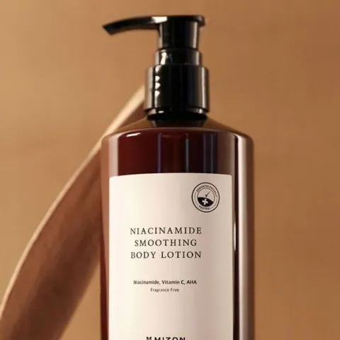 Balsam do ciała Wygładzający Mizon Niacinamide Smoothing Body Lotion 300ml