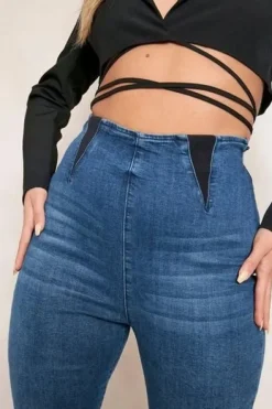 Boohoo niebieskie elastyczne spodnie plus size 54