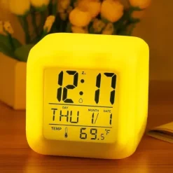 Budzik zegarek świecący kameleon termometr temperatura data wyświetlacz led