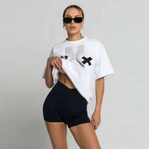 Chiara Wear - T-shirt bawełniany oversize XX BOOBIES - biały S