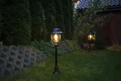 Czarny kinkiet zewnętrzny ogrodowy retro