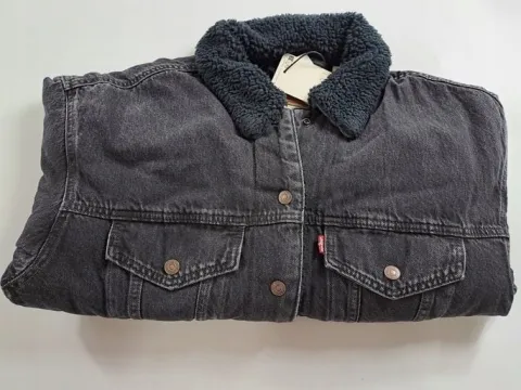 Damska kurtka Levi's dżinsowa z podszewką ze sztucznego futra | R. XS