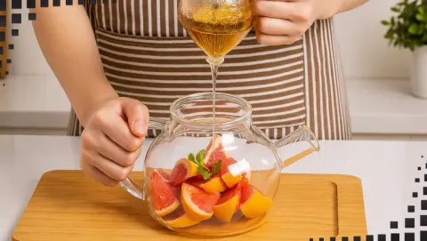 Dozownik na miód dyspenser nalewak pojemnik do miodu syropu czekolady 200ml