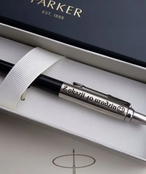 Długopis Parker Jotter Oryginalny czarny z grawerem na prezent etui gratis