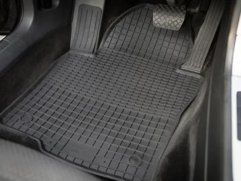 Dywaniki gumowe do Hyundai Santa Fe II 2 TUNEL