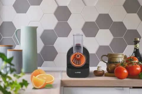 ELEKTRYCZNA SZATKOWNICA WARZYW WYCISKARKA OWOCÓW ROBOT KUCHENNY 150W LUND