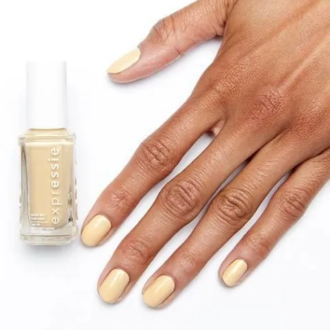 Essie Expressie Lakier Szybkoschnący 100 Busy Beel