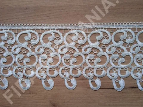 Firana gotowa 300x240, woal ecru, gipiura 15 cm