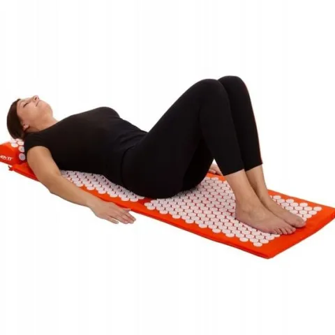 GRANATOWA MATA ZDROWOTNA DO AKUPRESURY 130x50 CM Z KOLCAMI NA BÓL PLECÓW