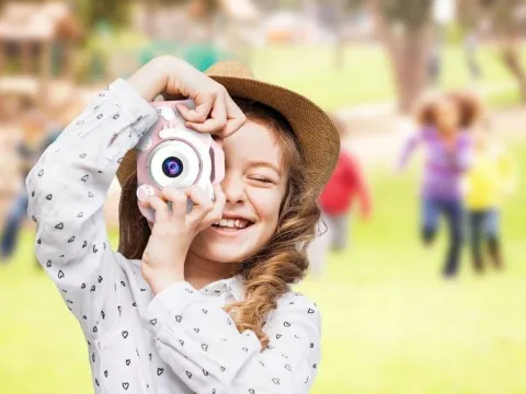 KAMERA DLA DZIECI APARAT FOTOGRAFICZNY RÓŻ KOTEK + KARTA 8GB + SMYCZ ZESTAW