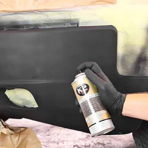 K2 BUMPER FARBA LAKIER STRUKTURALNY W SPRAY DO PLASTIKU PLASTIKÓW CZARNY