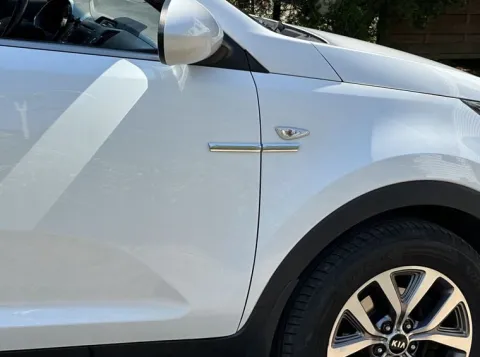 Kia Venga (I, Mini MPV, 09-19) - Pokrowiec skórzany na kierownicę czarny Ca