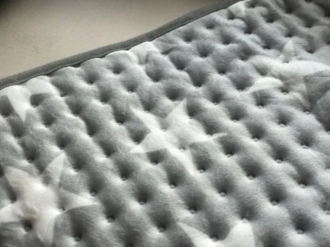 KOC ELEKTRYCZNY PODUSZKA ELEKTRYCZNA ROZGRZEWAJĄCA NA PLECY KARK 100W PILOT