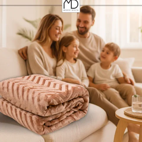 Koc ozdobny 200 x 220 cm narzuta na łóżko prezent pled brązowy wzór jodełka