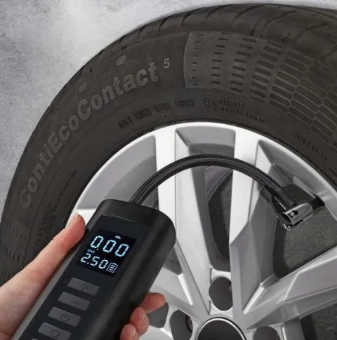 KOMPRESOR SAMOCHODOWY SPRĘŻARKA POMPKA ELEKTRYCZNA ROWEROWA PRZENOŚNA 12V