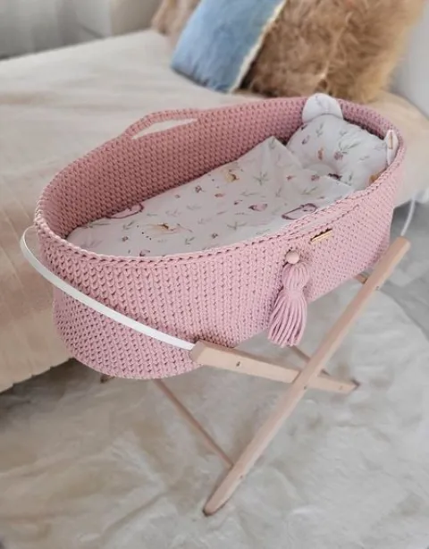 Kosz Mojżesza BOHO Handmade ze stojakiem - pastel pink