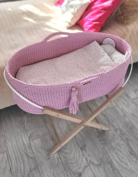 Kosz Mojżesza BOHO Handmade ze stojakiem - różowy