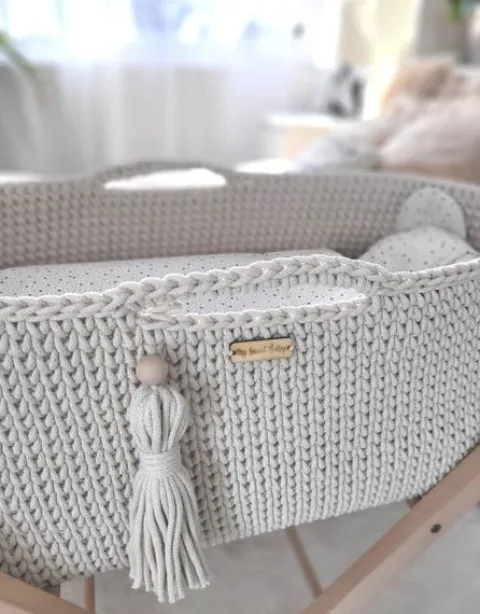 Kosz Mojżesza BOHO Handmade ze stojakiem - śmietanka
