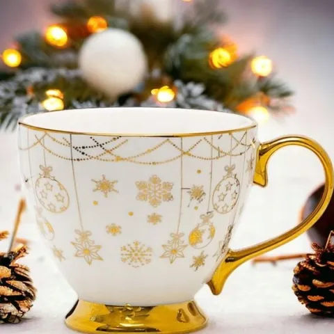 Kubek filiżanka świąteczna w pudełku porcelana prezent świąteczny
