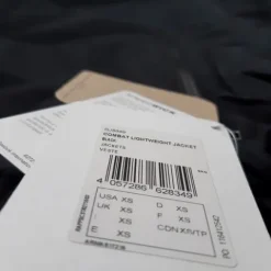 Kurtka Reebok Combat Lightweight męska sportowa wiatrówka termoaktywna z kapturem S