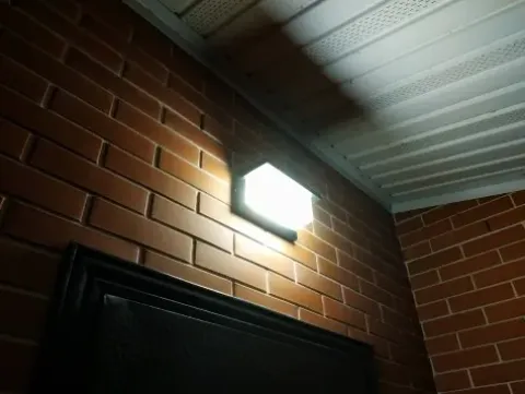 LAMPA ELEWACYJNA CZUJNIK RUCHU KINKIET OGRÓD E27