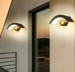 LAMPA KINKIET ZEWNETRZNY ELEWACYJNY LED 12W Z CZUJNIKIEM RUCHU I ZMIERZCHU