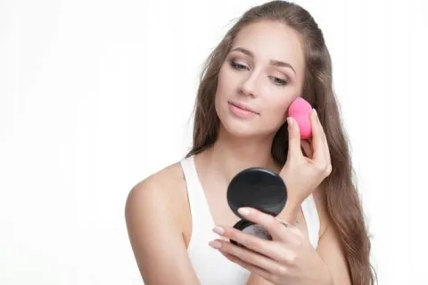 LUSTERKO DO MAKIJAŻU KIESZONKOWE OKRĄGŁE ø62 mm 4 kolory gadżet