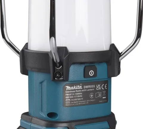 MAKITA DMR055 RADIO Z LAMPĄ AM/FM 18V LXT 260 lm