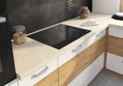 Meble kuchenne ARTISAN BIAŁY POŁYSK 260cm cichy domyk