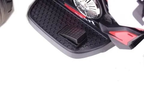 MEGA MOTOR 3 KOŁOWY SPORT, DWA SILNIKI , MIĘKKIE KOŁA, MIĘKKIE SIEDZENIE, GAZ W MANETCE/FB6886