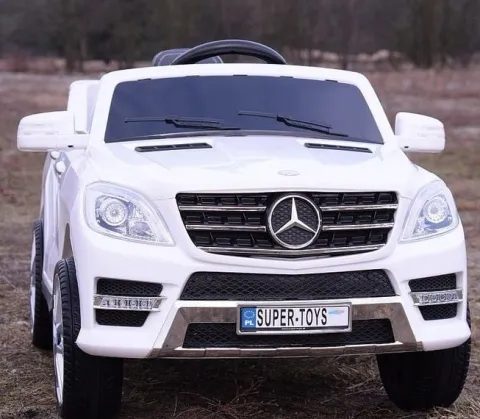 MERCEDES ML350 AMG TRZY SILNIKI, FUNKCJA BUJANIA,MIĘKKIE KOŁA, MIĘKKIE SIEDZENIE, MOCNY/ML350