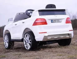 MERCEDES ML350 AMG TRZY SILNIKI, FUNKCJA BUJANIA,MIĘKKIE KOŁA, MIĘKKIE SIEDZENIE, MOCNY/ML350