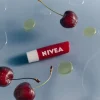 NIVEA CHERRY SHINE Pomadka ochronna do ust wiśniowa koloryzująca 4,8g