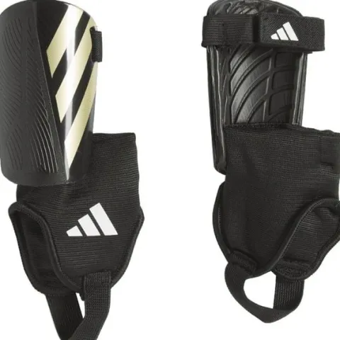 Ochraniacze piłkarskie adidas Tiro Match Club Jr IP3996 L