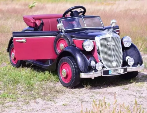 ORYGINALNE AUDI HORSCH DLA DZIECKA I DLA RODZICA DO 100 KG, 4X4/JE1005