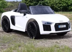 ORYGINALNE AUDI R8 SPYDER W NAJLEPSZEJ WERSJI, MIĘKKIE SIEDZENIE, PILOT 2.4 GHZ/ 2198