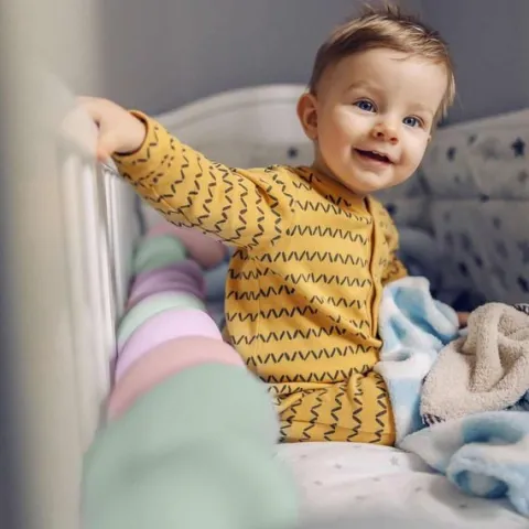 Otulacz do łóżeczka Ricokids 3m - miętowo-różowo-fioletowy