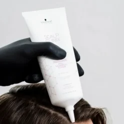 Peeling oczyszczający Schwarzkopf Scalp Clinix Pre-Shampoo Scrub 200ml