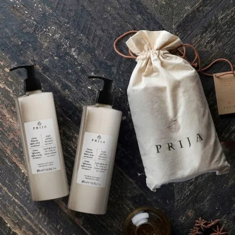 PRIJA BALSAM DO CIAŁA I RĄK Z WITAMINĄ E 380ml z Pompką - hotelowa jakość