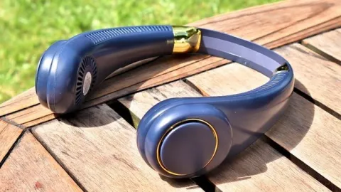 PRZENOŚNY WIATRAK SPORTOWY WENTYLATOR NA SZYJĘ USB 2000 mAh 10 GODZIN PRACY