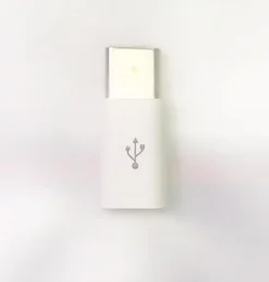 QIKtech Adapter Lightning żeński na USB C męski do ładowania i transmisji