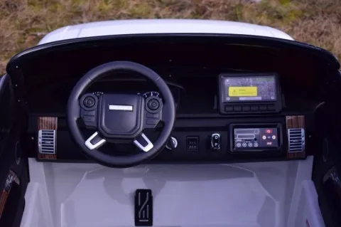 RANGE ROVER - MIĘKKIE KOŁA, MIĘKKIE SIEDZENIE, DŹWIĘK SPORTOWY SILNIKA, PEŁNA OPCJA/DK-RR999