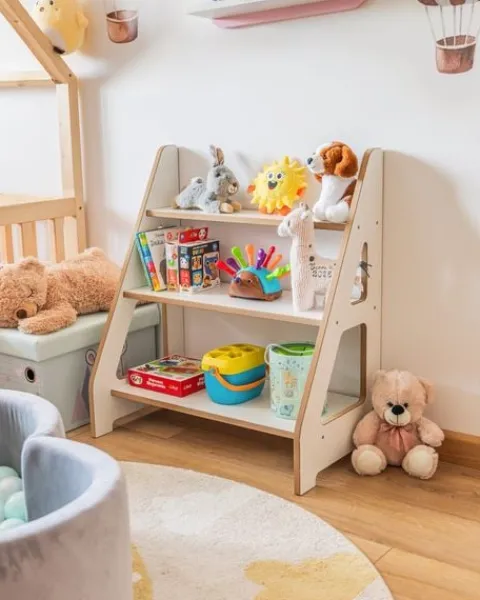 Regał Montessori na książki i zabawki