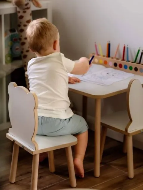 Stolik dla dzieci prostokąt biały