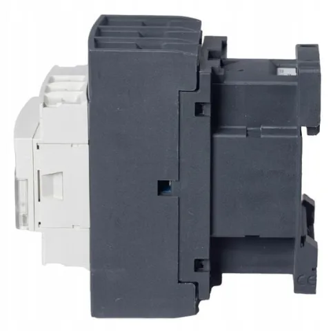 STYCZNIK MOCY 18A 230VAC LC1D18P7 7,5kW CEWKA 230V AC PRZEKAŹNIK 3P 1Z 1R