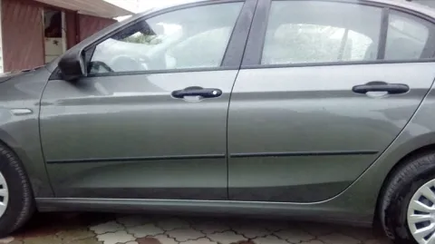 Suzuki SX4 I 2006-2013 Listwy CZARNE Boczne Drzwi