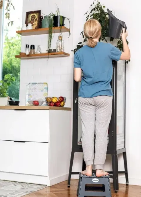 Taboret stołek składany antypoślizgowy krzesło podest schodek 150kg 22cm